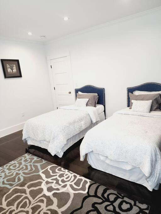 Charming And Comfortable! Medford Exterior photo